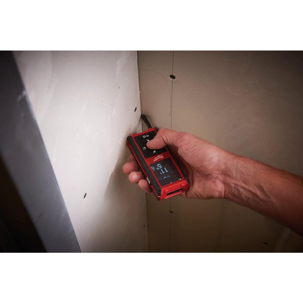 Milwaukee 150 Ft. Backlit Color Screen Laser Distance Measurer Image 2