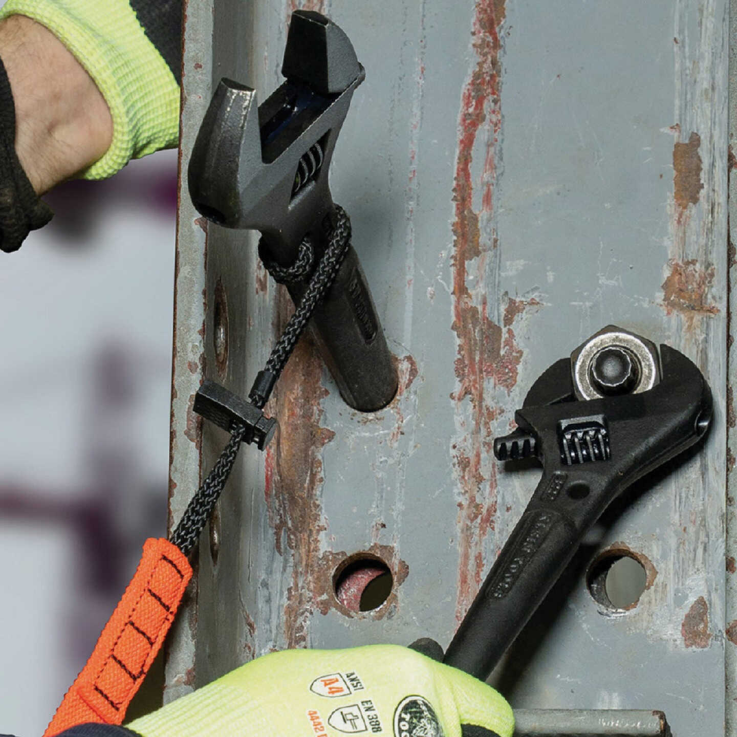 Klein 16 In. Adjustable Spud Wrench Image 5