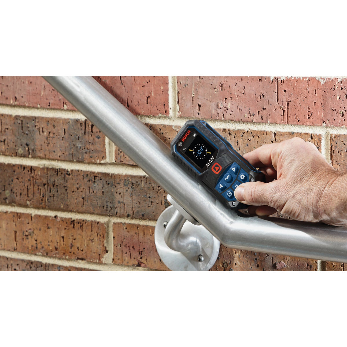 Bosch BLAZE Connected 165 Ft. Laser Measure Image 5