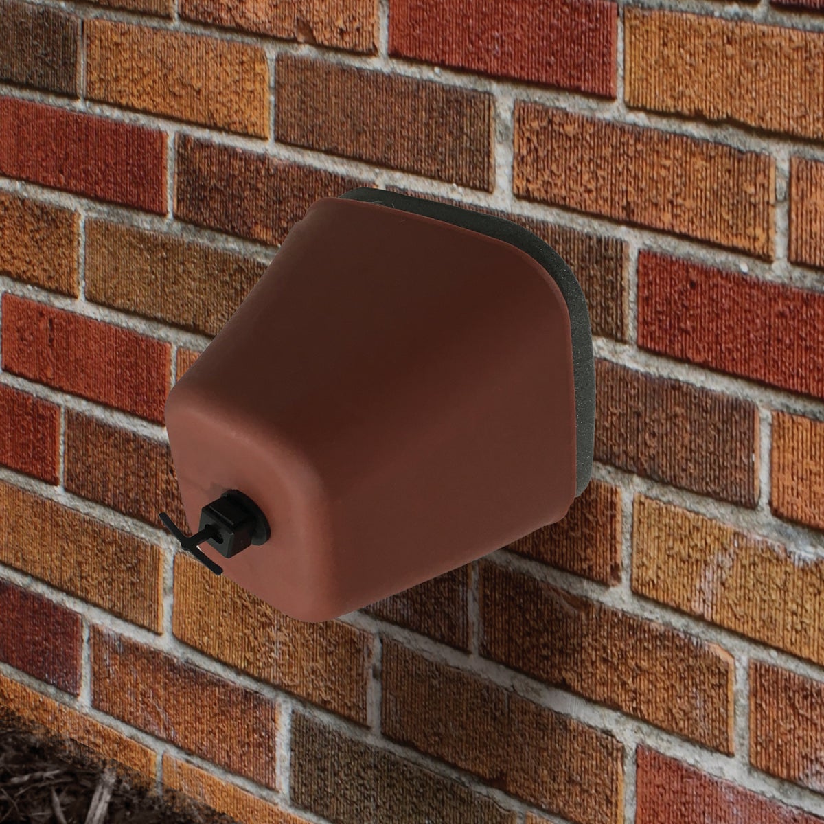 Frost King 7 In. Plastic Outdoor Faucet Protector Image 2