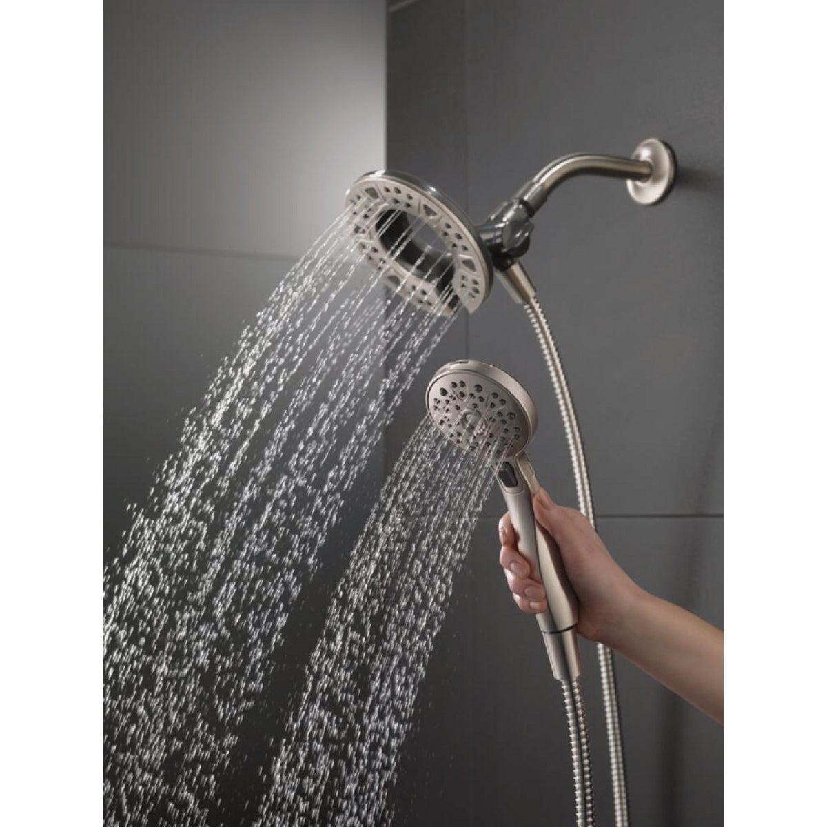 Delta SureDock 6-Spray 1.75 GPM Magnetic Hand Shower, Satin Nickel Image 2