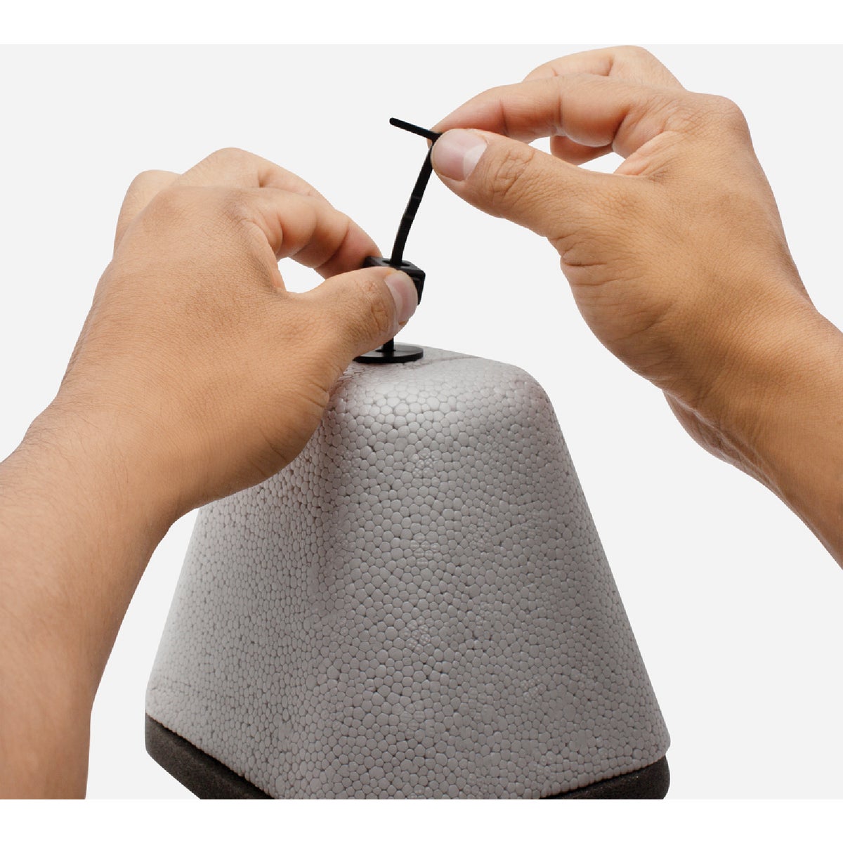 Frost King Gray 7.5 In. Foam Oval Outdoor Faucet Cover Image 2