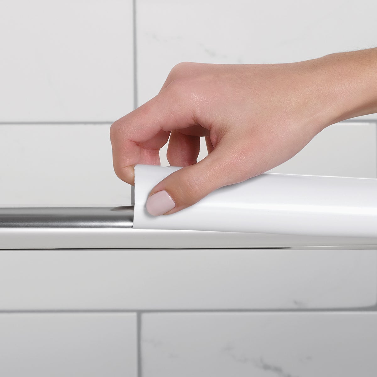 Zenith Zenna Home 60 In. White Shower Rod Cover Image 4