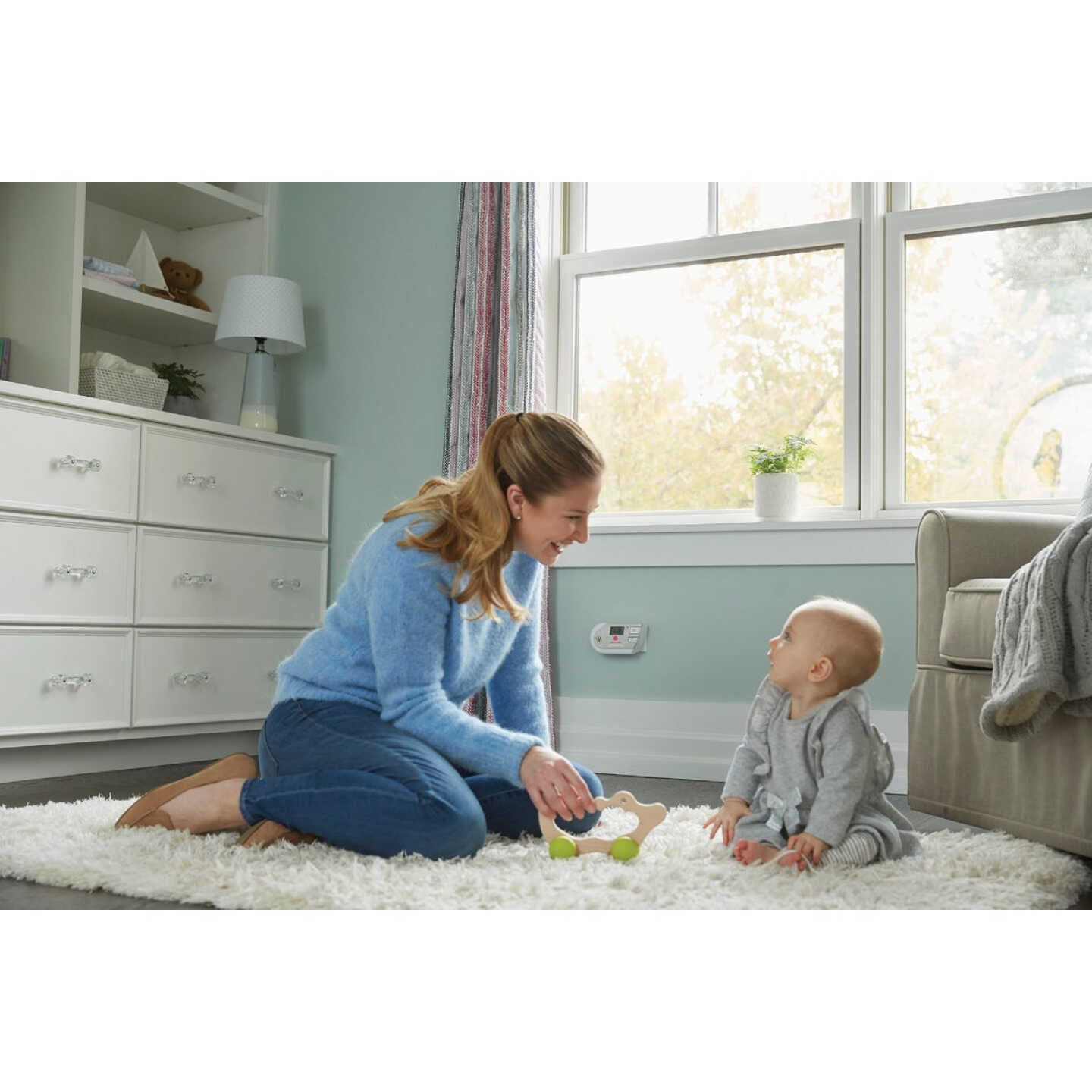 First Alert GC01 Plug-In Electrochemical Combo Explosive Gas and Carbon Monoxide Alarm Image 3