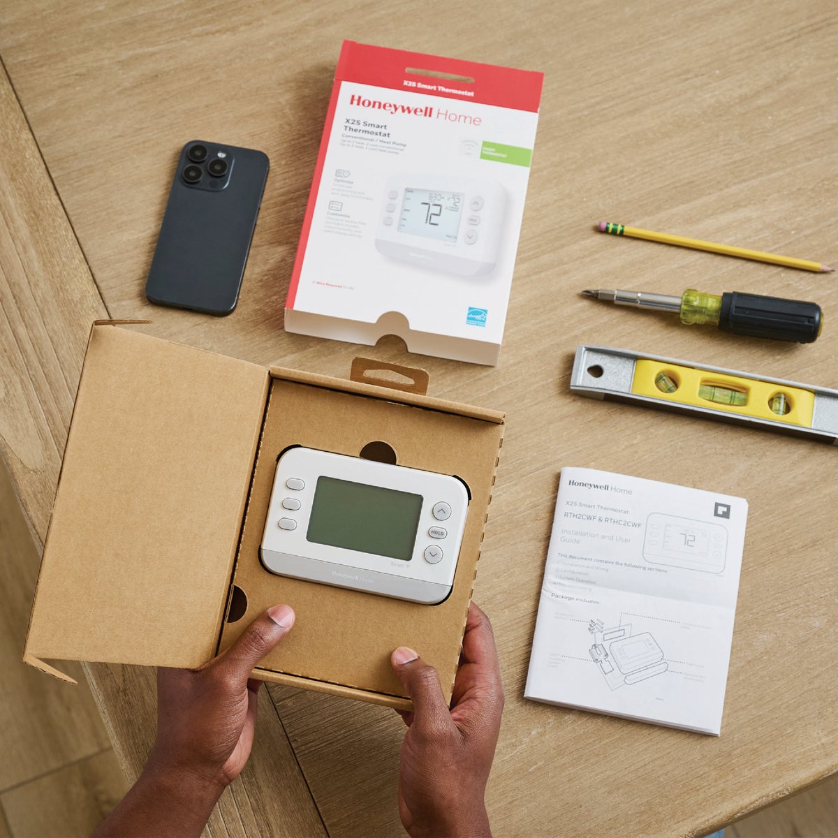 Honeywell Home X2S Smart WiFi White Digital Thermostat Image 5