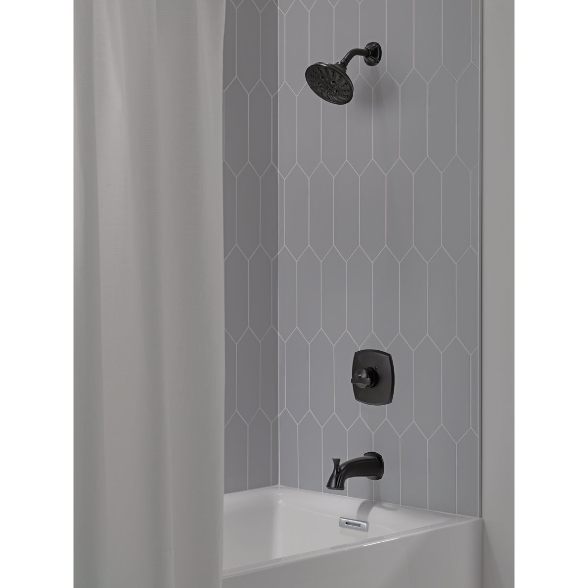 Delta Sandover Monitor 14 Series Matte Black Tub and Shower Faucet Image 4