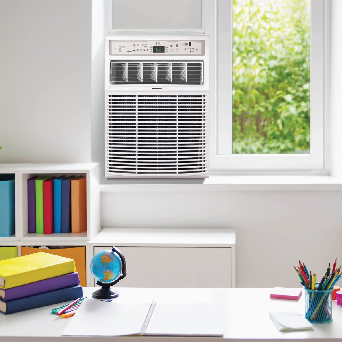 Perfect Aire 10,000 BTU 450 Sq. Ft. Slider Or Casement Window Air Conditioner with Remote Control Image 4