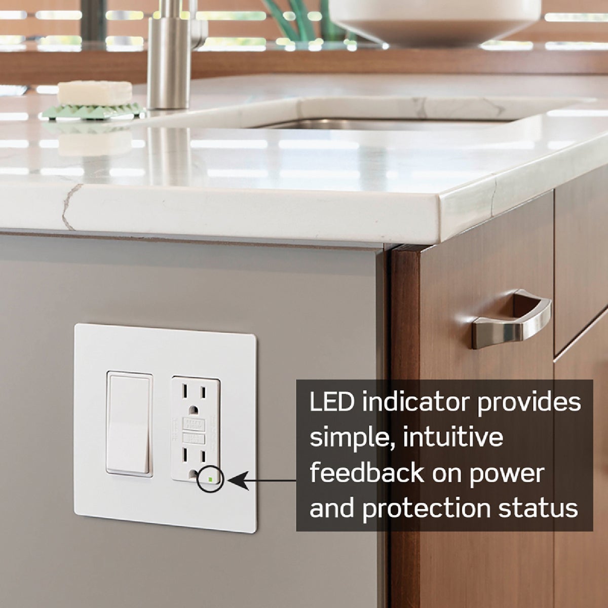 Leviton SmartlockPro Self-Test 15A White Residential Grade 5-15R Slim GFCI Duplex Outlet (3-Pack) Image 4