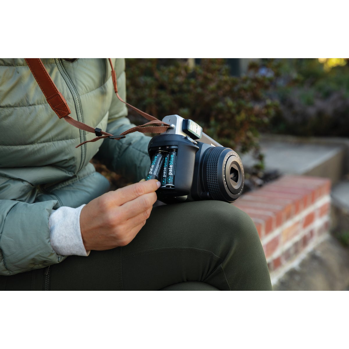 Paleblue AA Lithium-Ion Rechargeable Battery (4-Pack) Image 4