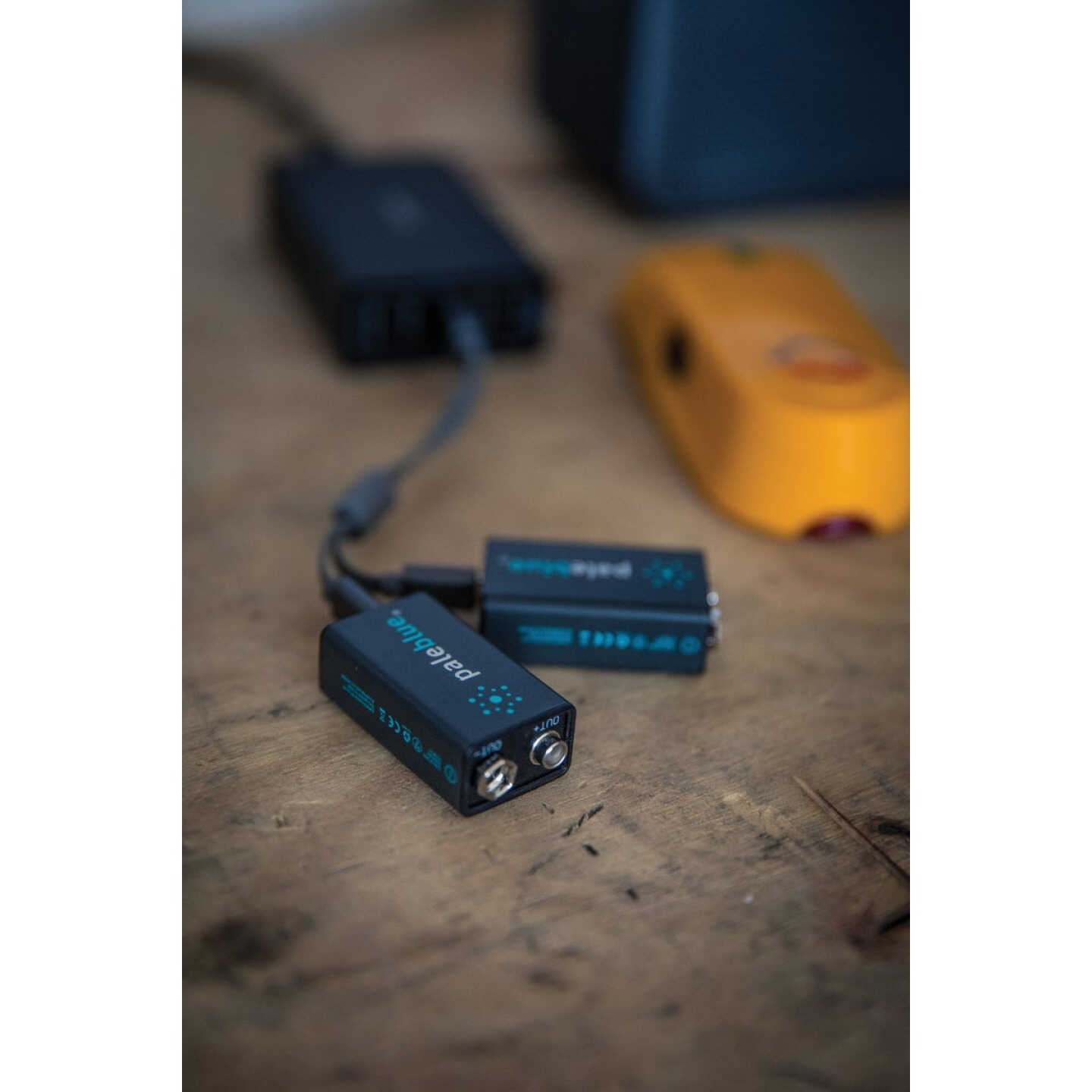 Paleblue 9V Lithium-Ion Rechargeable Battery (2-Pack) Image 4