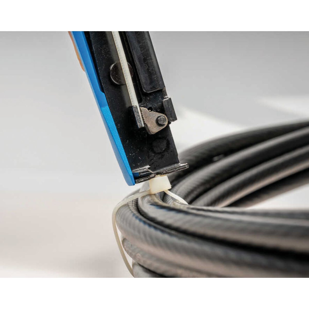 Jonard Tools 3/16 In. Heavy-Duty Cable Tie Gun Image 4
