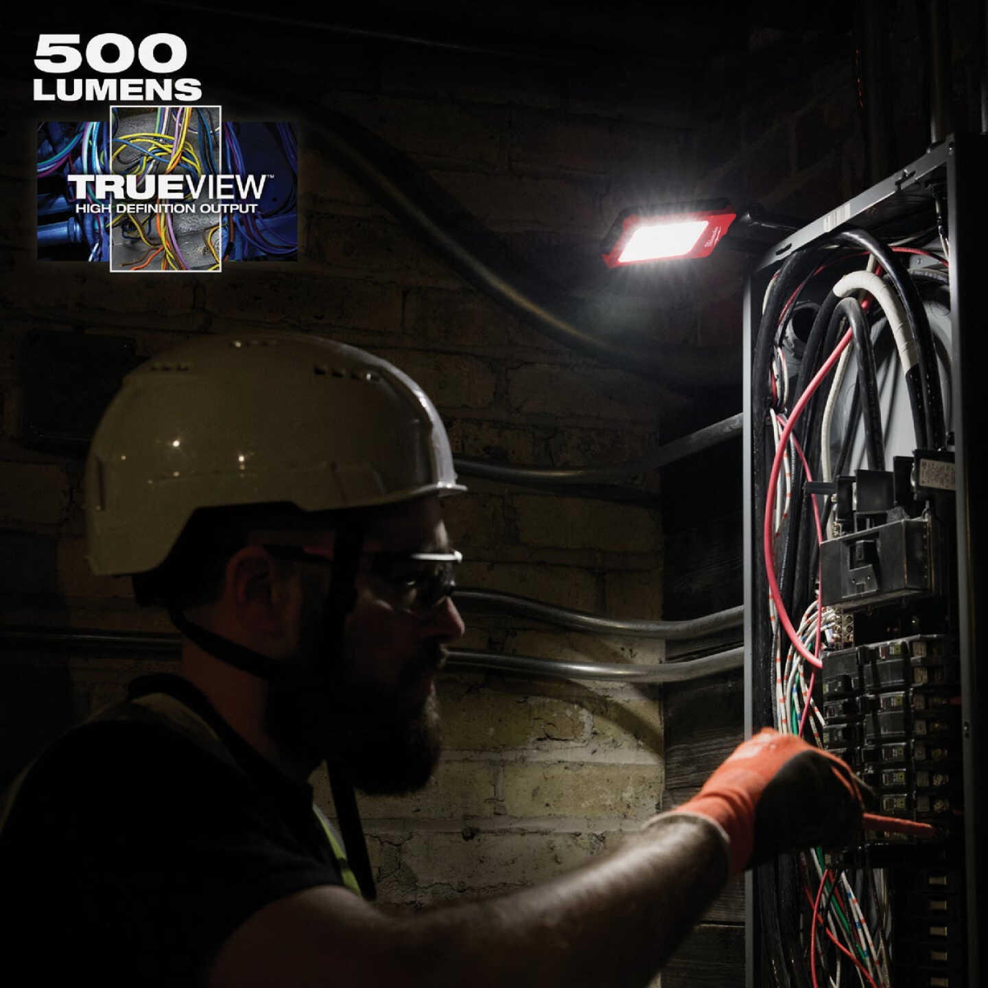 Milwaukee 500 Lm. LED Rechargeable Low-Profile Magnetic Task Light Image 6