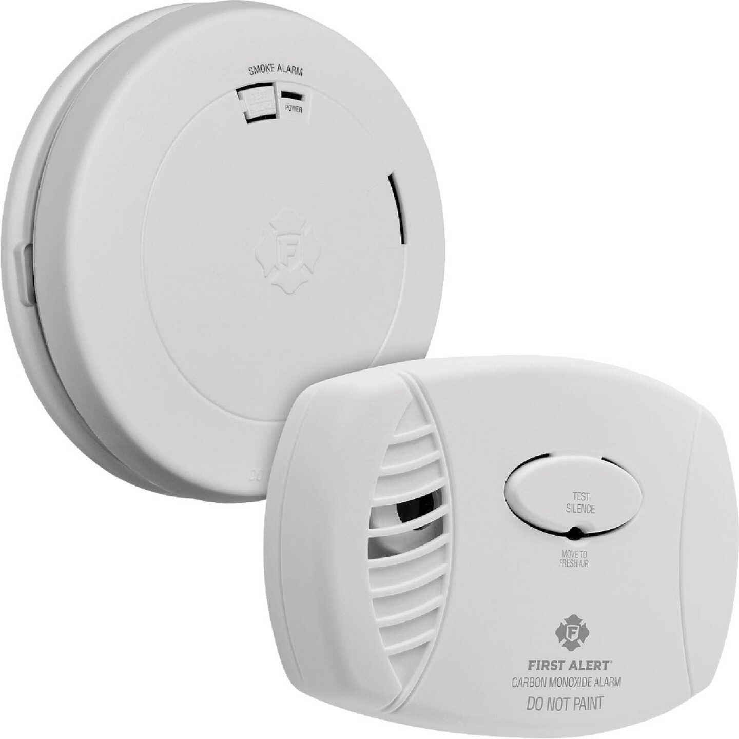 First Alert 10-Year Battery Photoelectric CO400 Carbon Monoxide & SM210 Smoke Alarm Value Pack Image 3