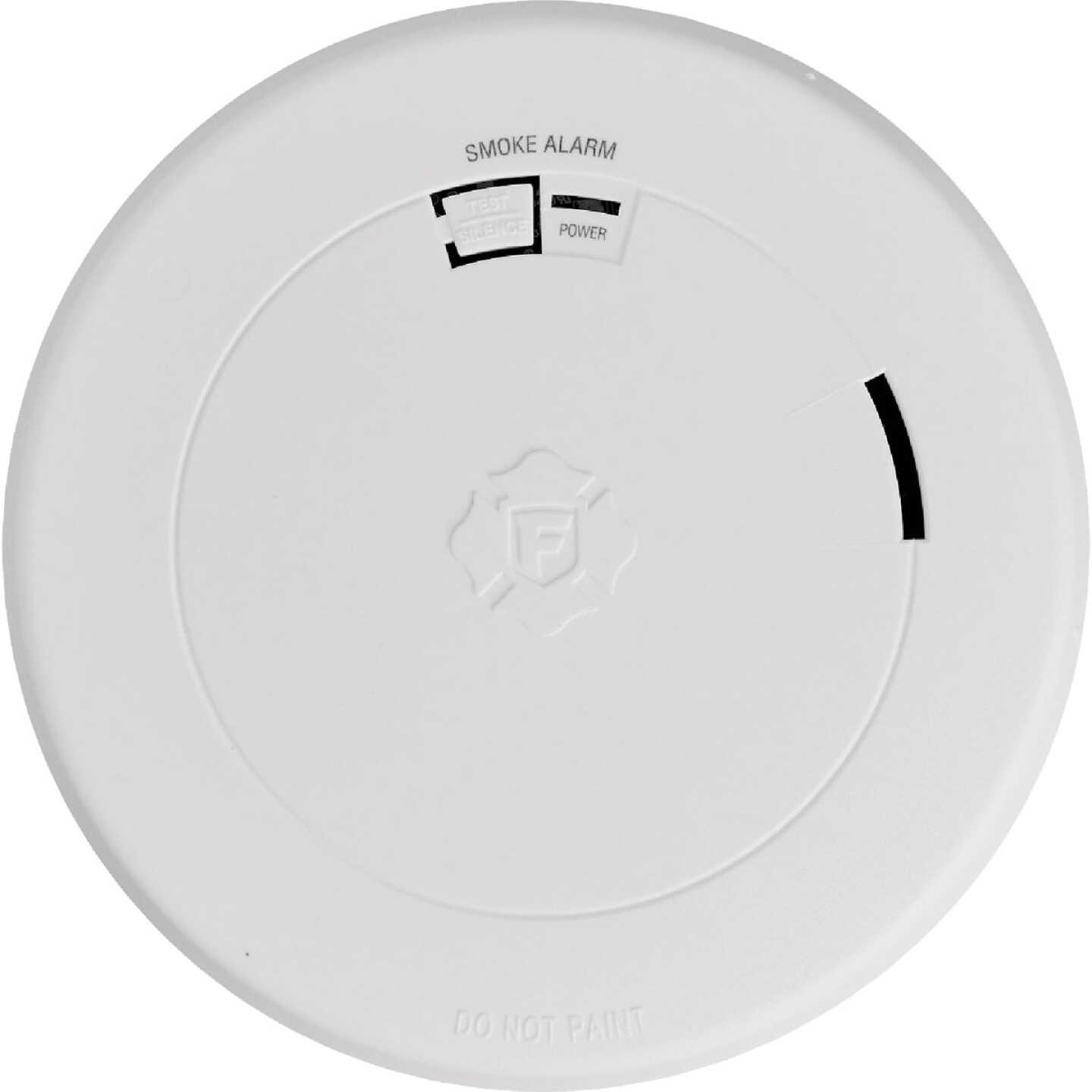 First Alert SM210 10-Year Battery Photoelectric Smoke Alarm with Slim Profile (2-Pack) Image 7