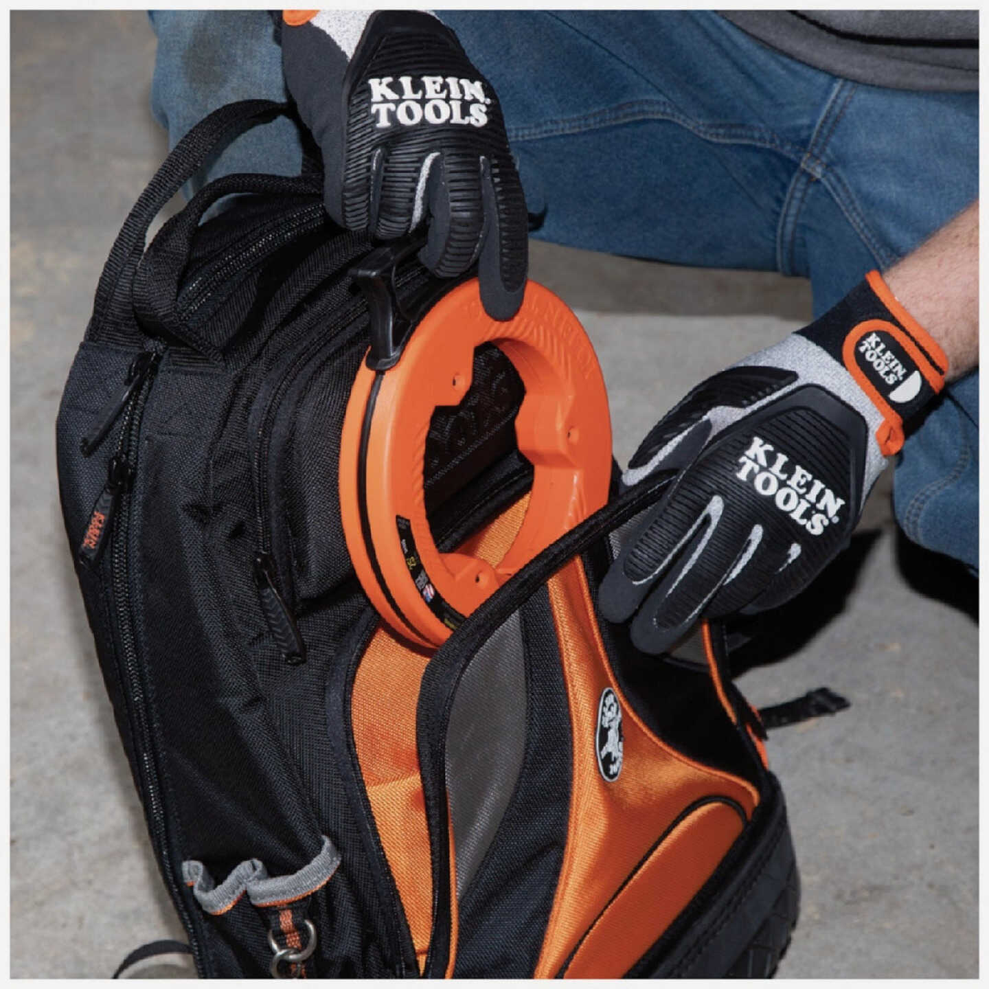 Klein 1/4 In. W. x 25 Ft. L. Steel Fish Tape Image 5