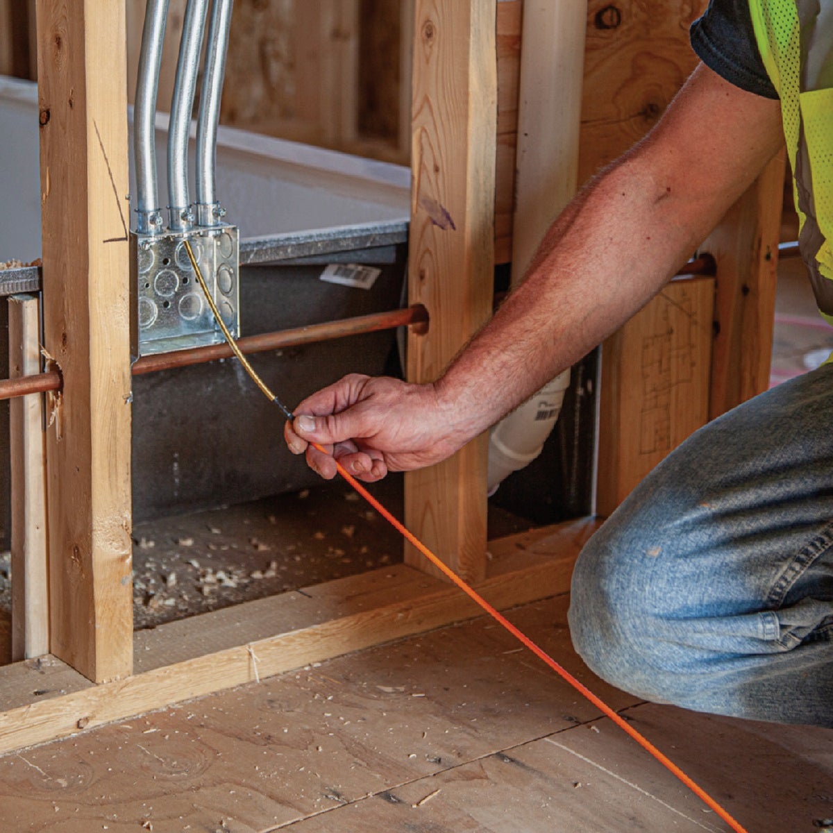 Klein 3/16 In. W. x 100 Ft. L. Fiberglass Fish Tape with Spiral Steel Leader Image 3