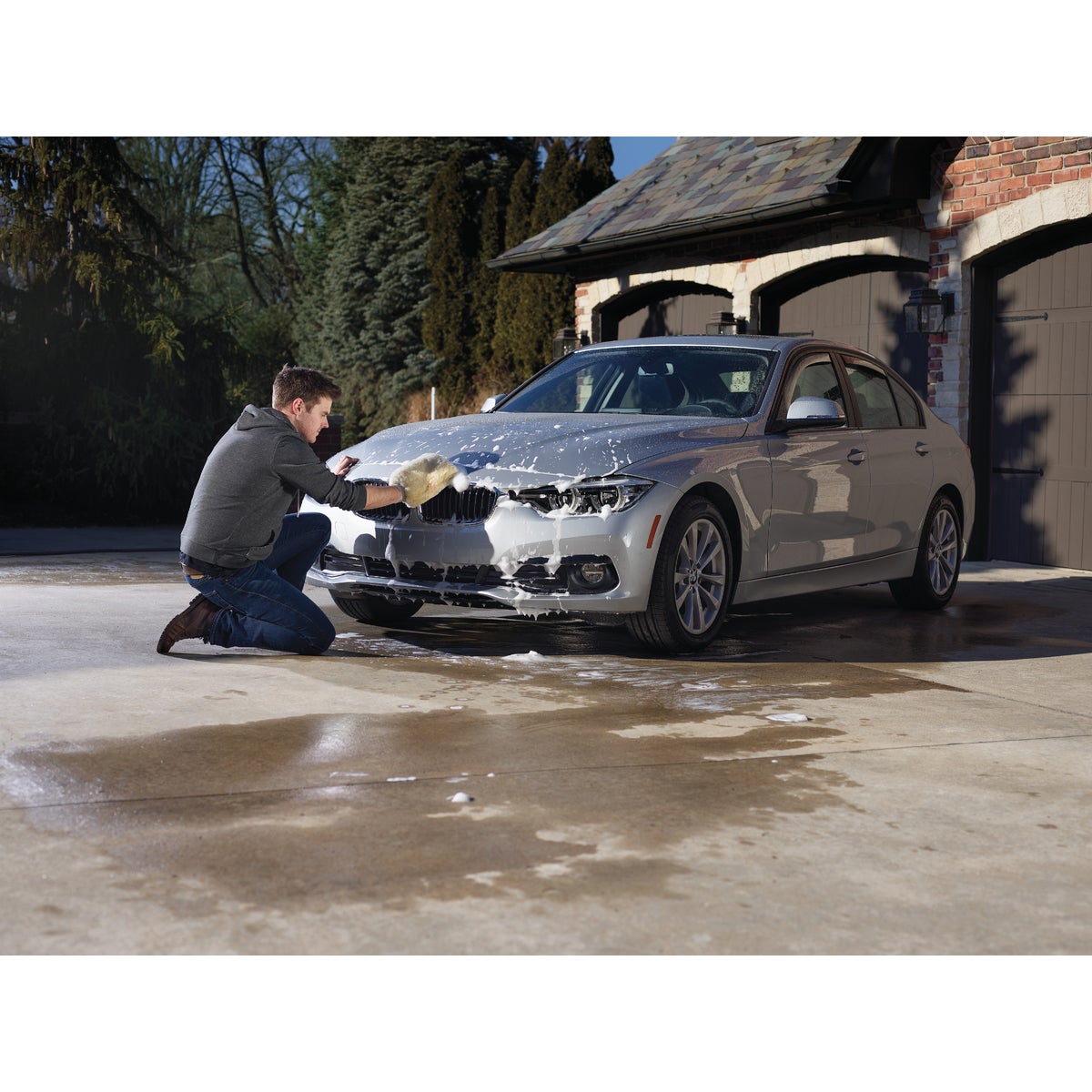 WeatherTech Synthetic Fiber Wash Mitt Image 4