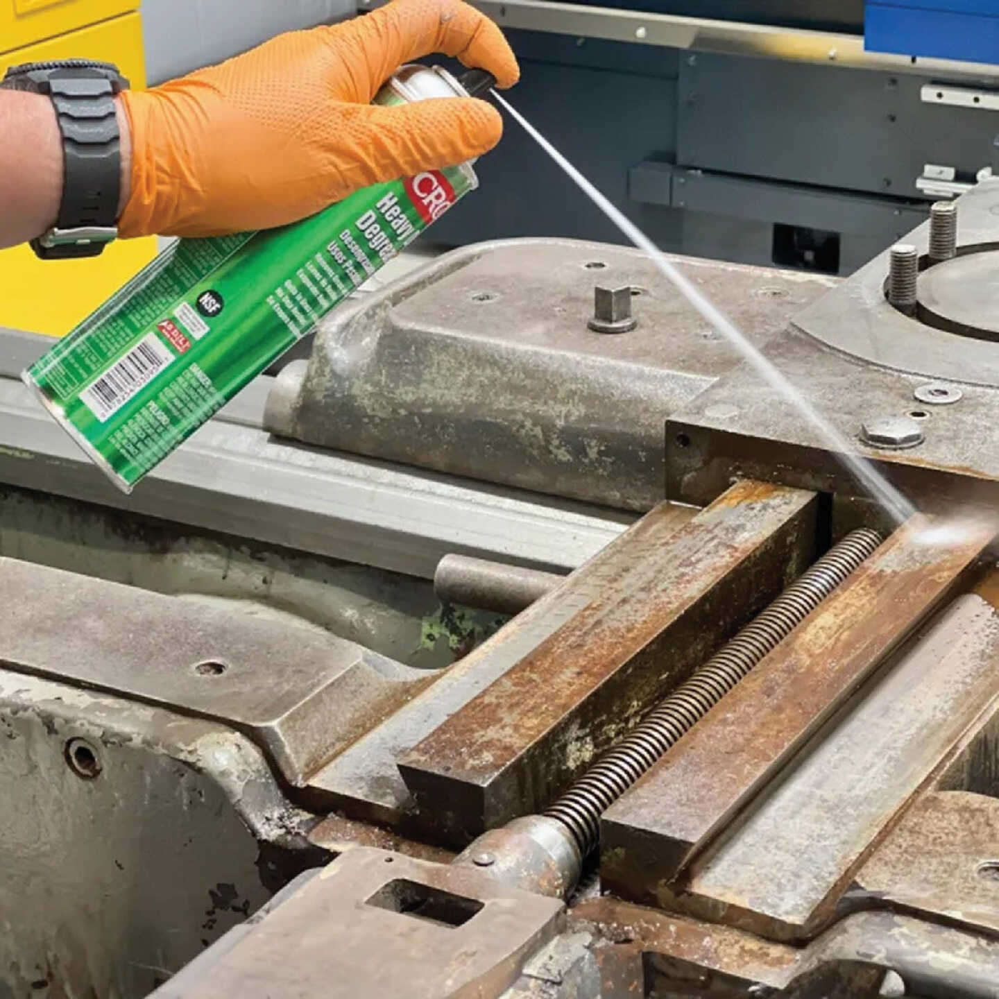 CRC 19 Oz. Heavy Duty Degreaser Image 2