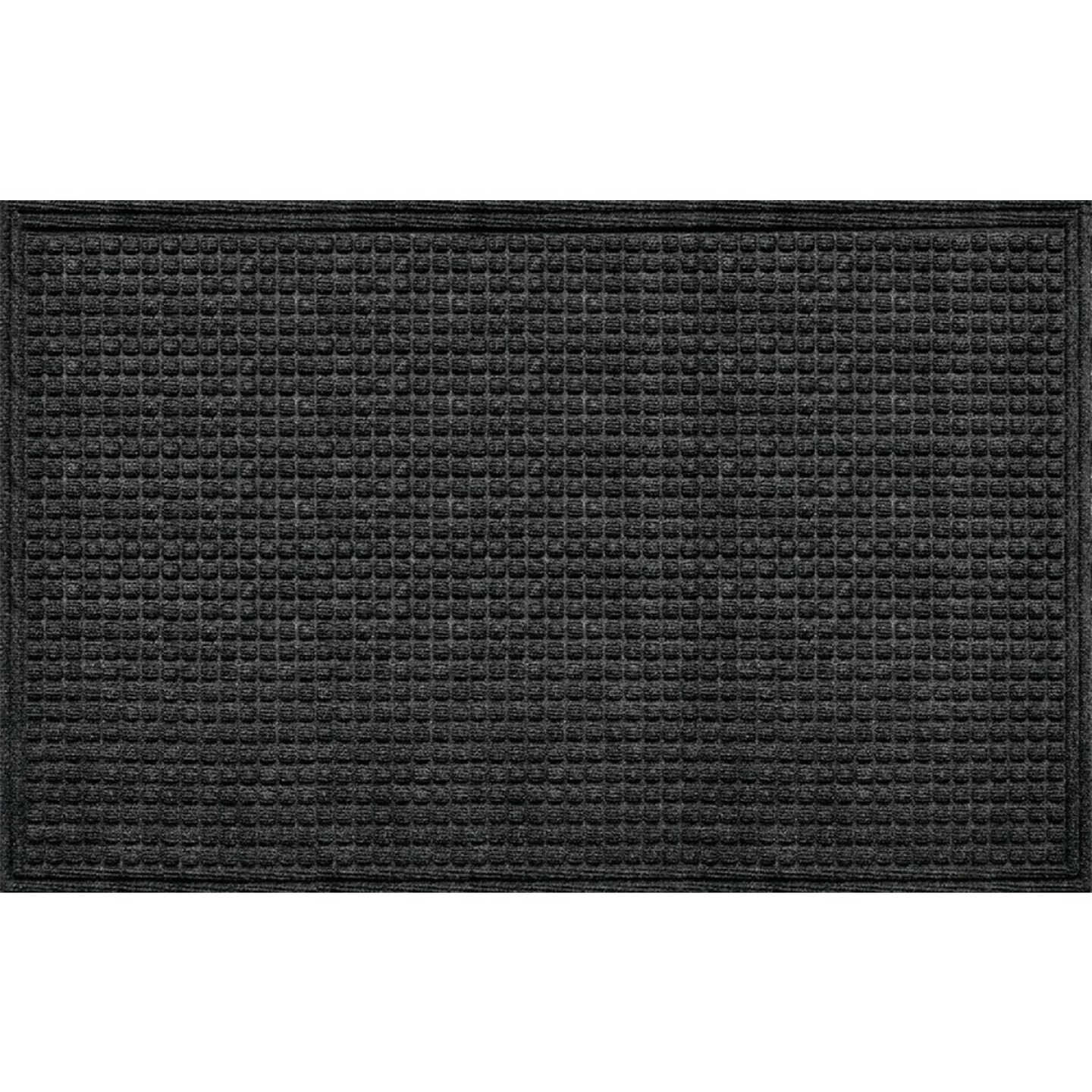 Apache Textures Onyx 24 In. x 36 In. Carpet/Recycled Rubber Door Mat Image 1
