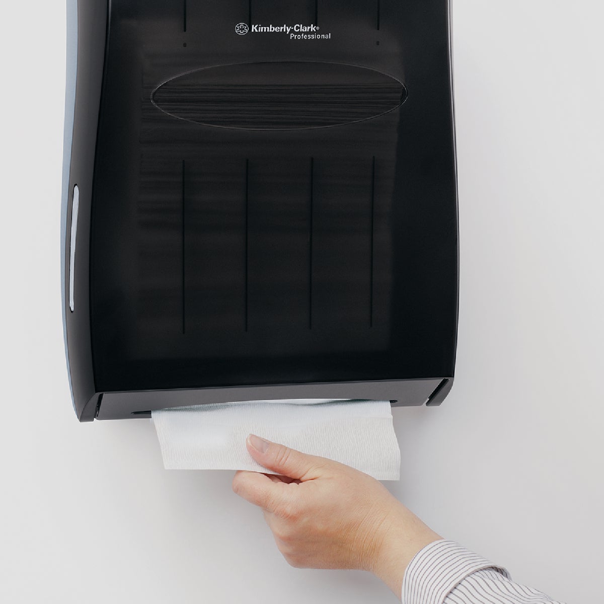 Kimberly Clark Professional Smoke Universal Folded Paper Towel Dispenser Image 2
