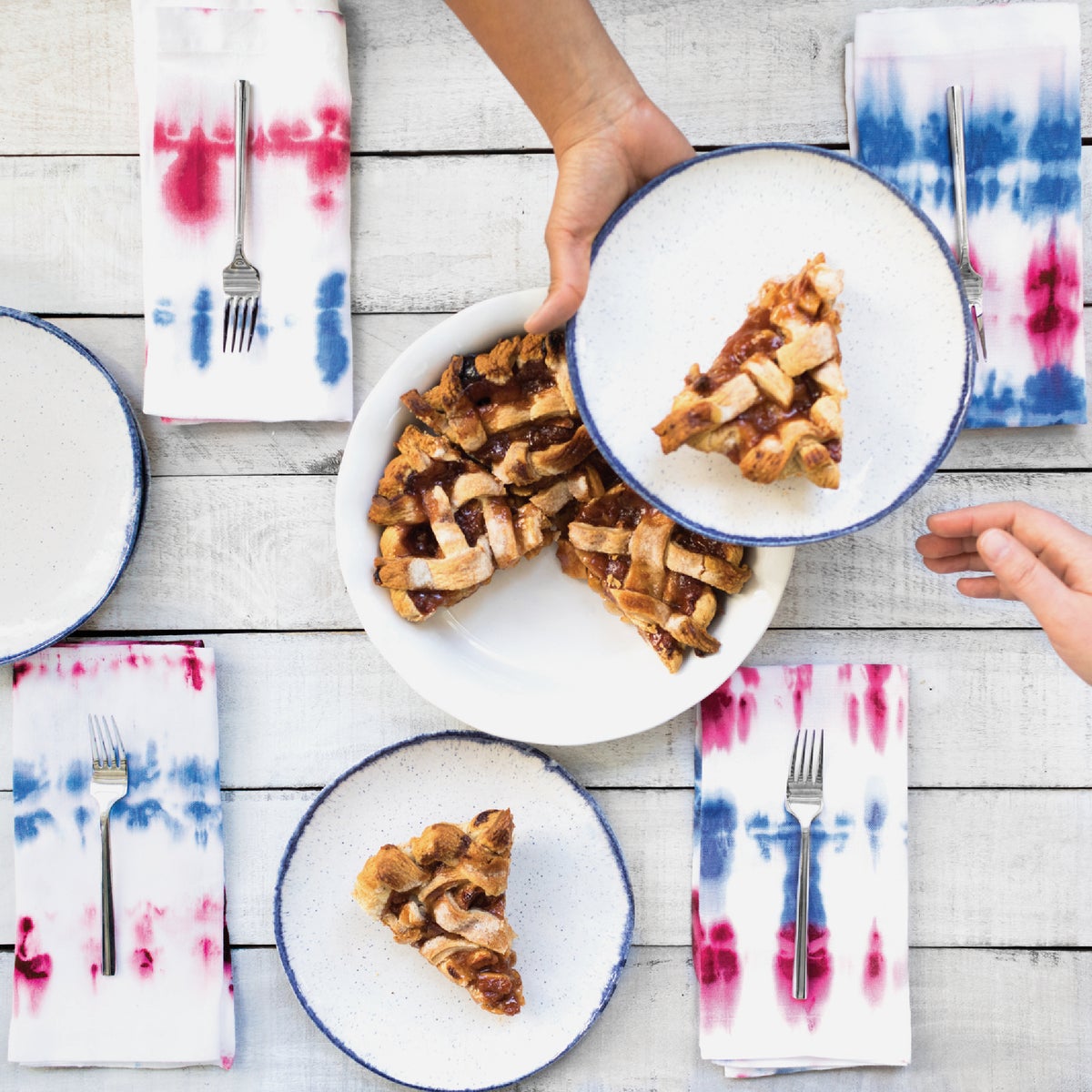 Rit Navy Blue 8 oz Liquid Dye Image 2