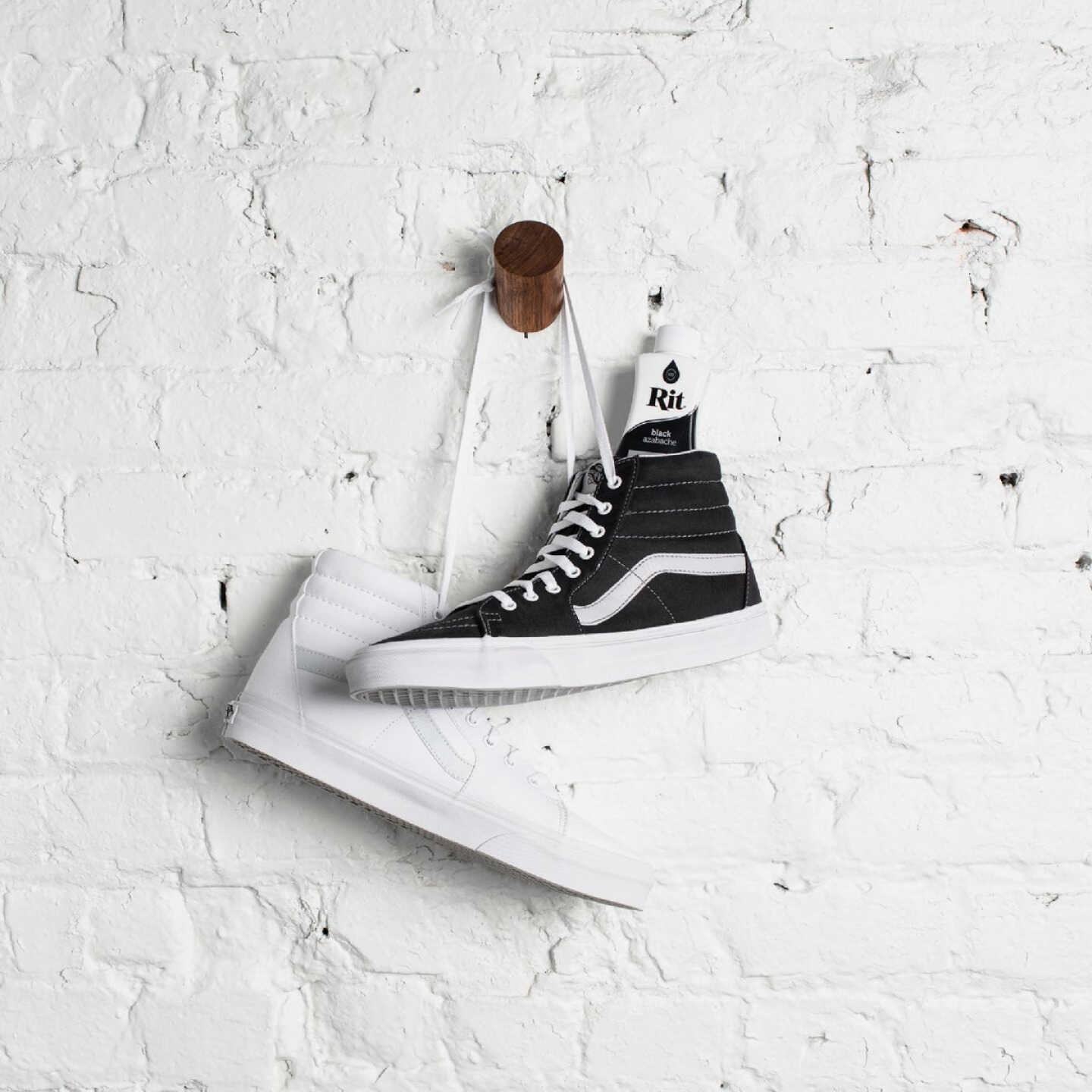 Rit Black 8 oz Liquid Dye Image 2