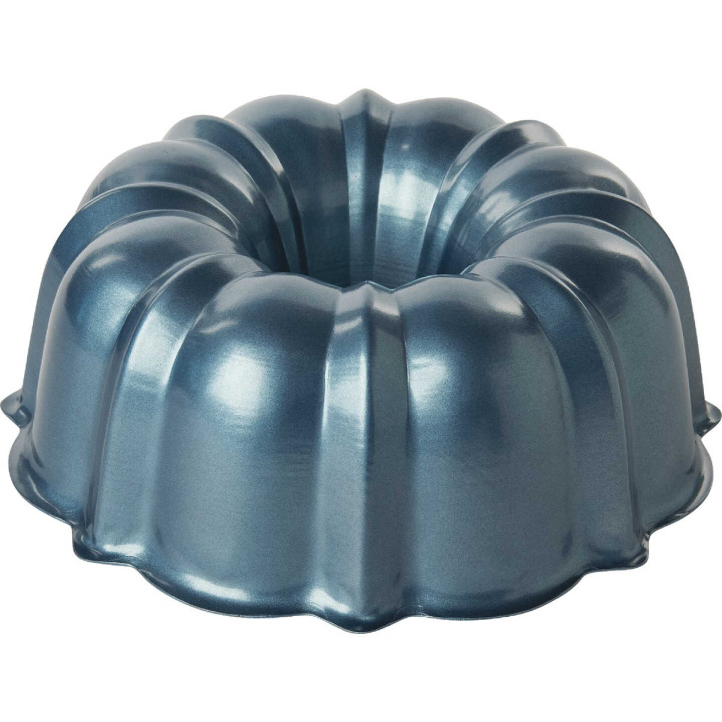 Nordic Ware 6-Cup Bundt Cake Pan Image 1