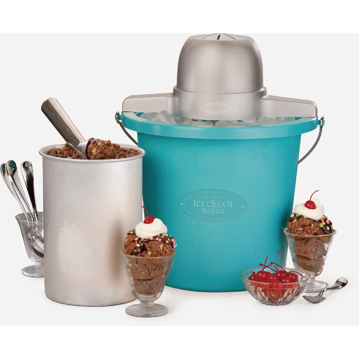 Nostalgia 4-Quart Electric Ice Cream Maker with Easy-Carry Handle Image 2