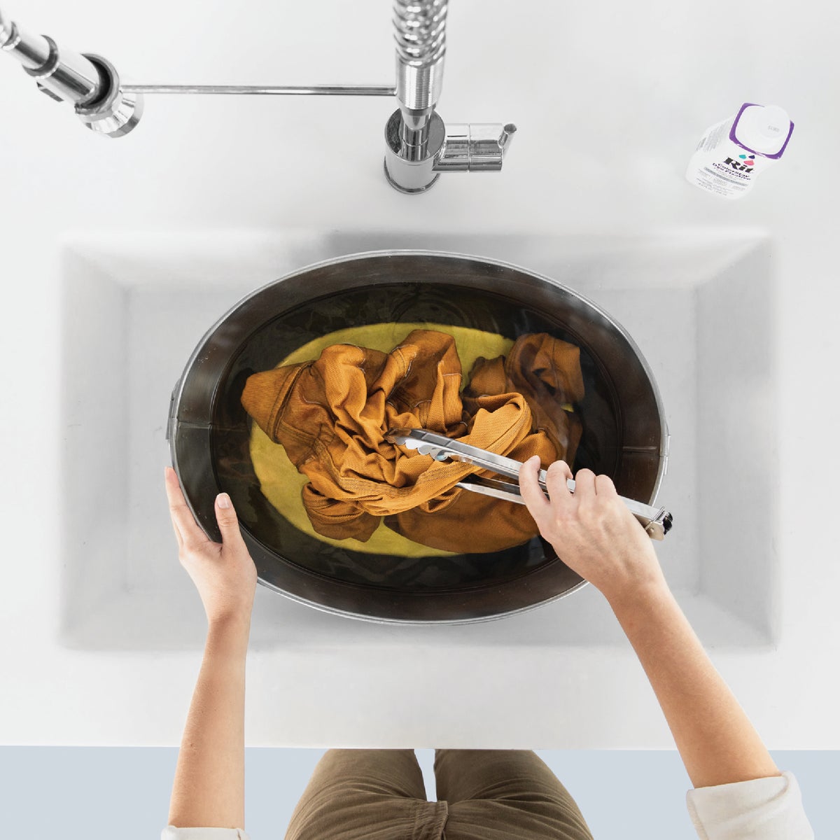 Rit Golden Yellow 1-1/8 Oz. Powder Dye Image 2