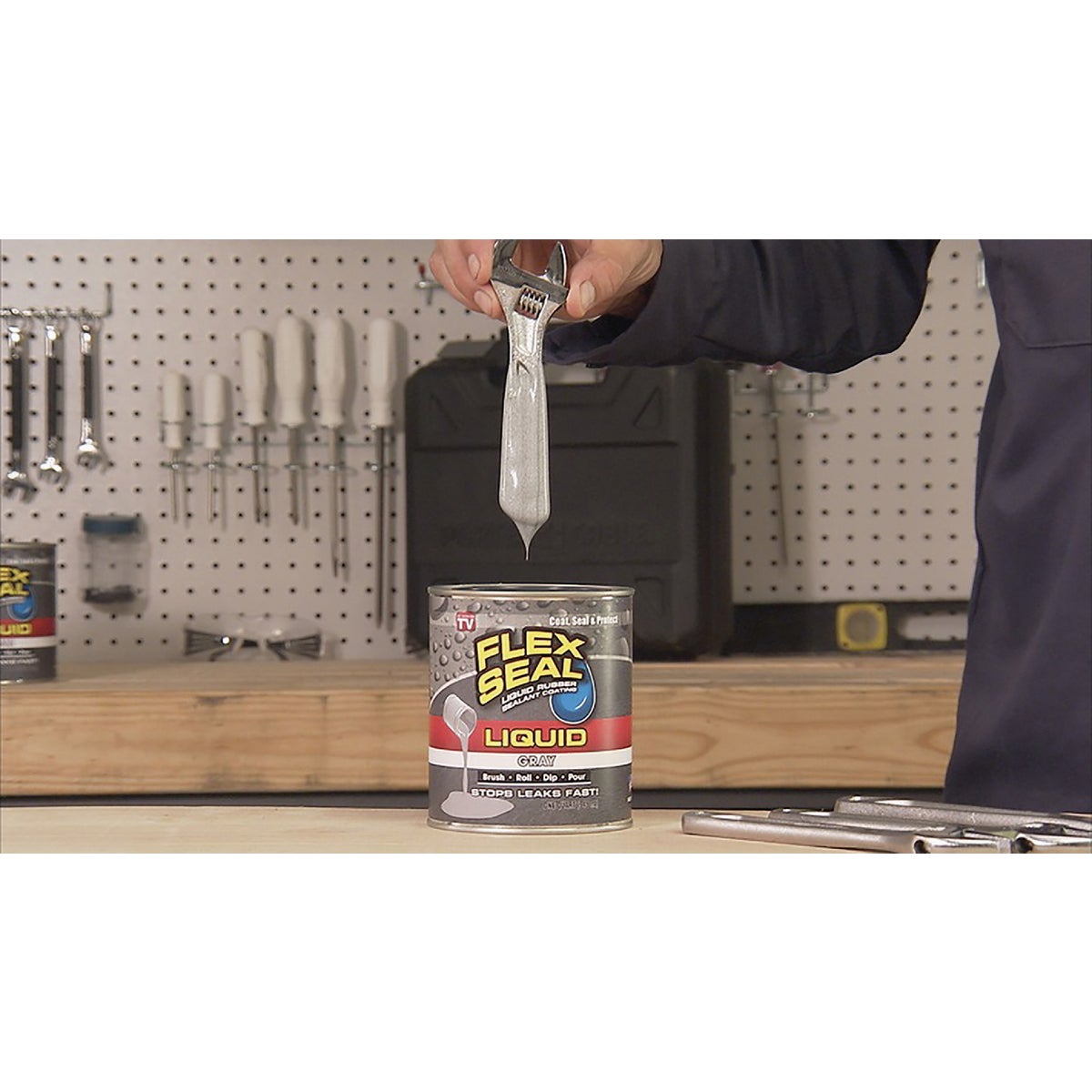FLEX SEAL 1 Pt. Liquid Rubber Sealant, Gray Image 2