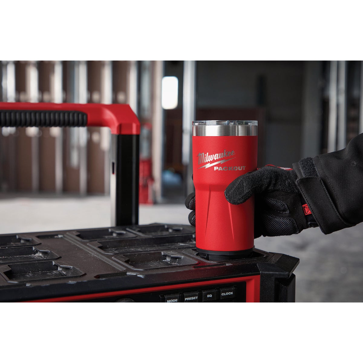 Milwaukee PACKOUT 20 Oz. Red Insulated Tumbler Image 2
