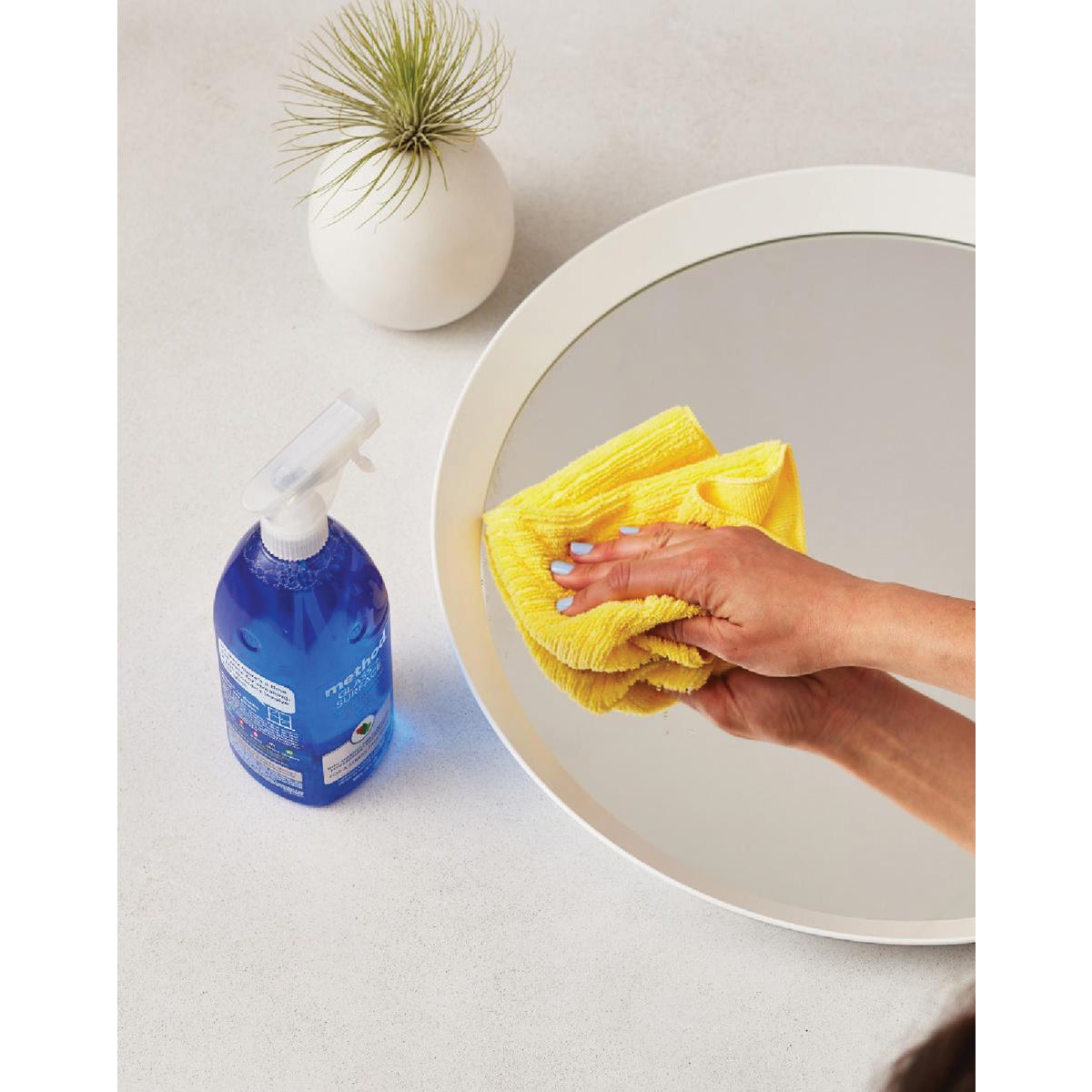 Method 28 Oz. Glass + Surface Spray Cleaner Image 2