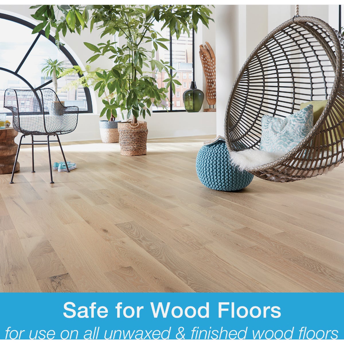 Bona PowerPlus 128 Oz. Ready-To-Use Hardwood Floor Cleaner Refill Image 3