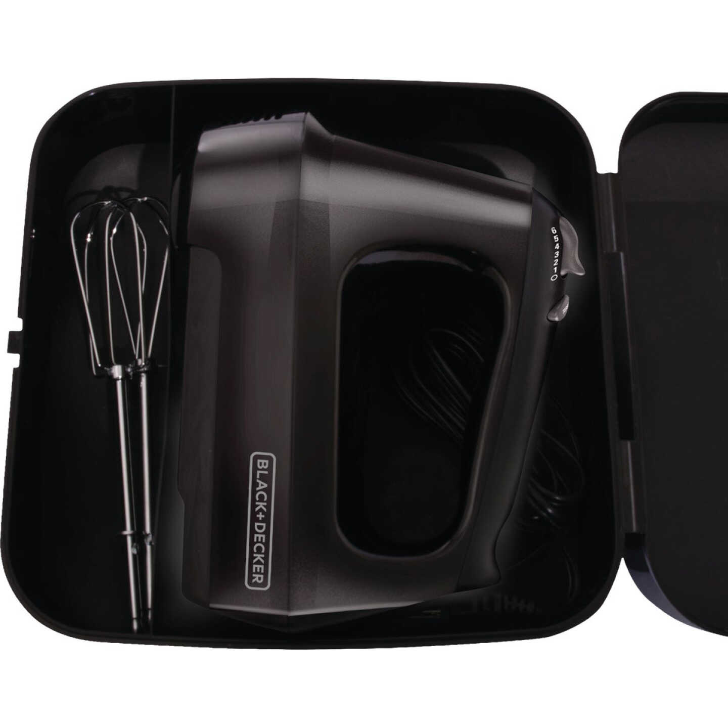 Black & Decker 6-Speed Easy Storage Hand Mixer Image 2
