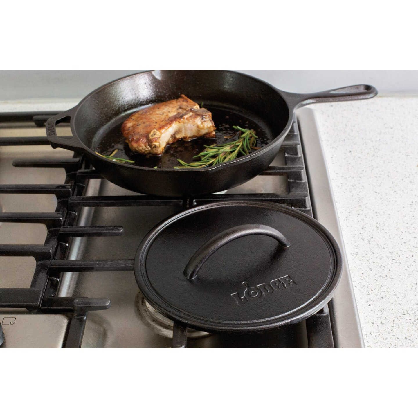 Lodge 8 In. Cast Iron Round Flat Grill Press Image 4