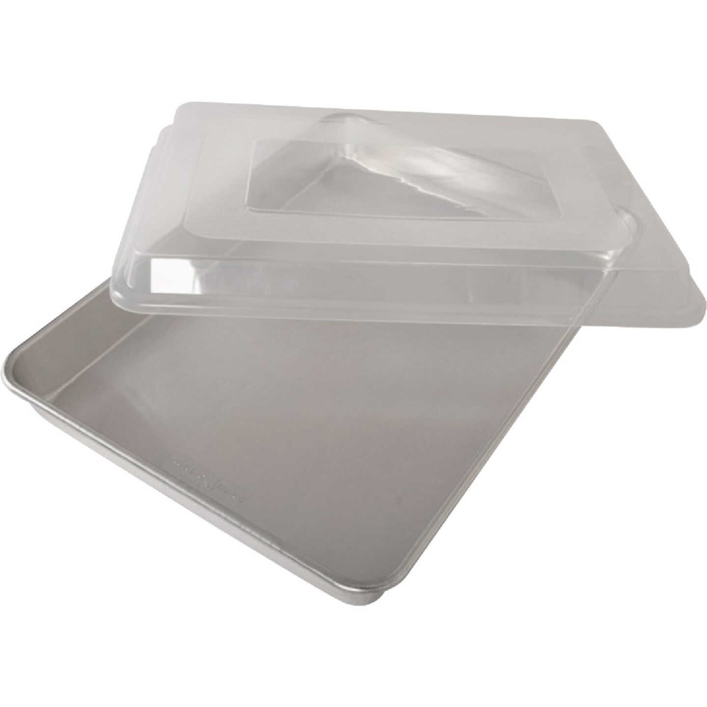 Nordic Ware Naturals High Sided Sheetcake Pan with Lid Image 1