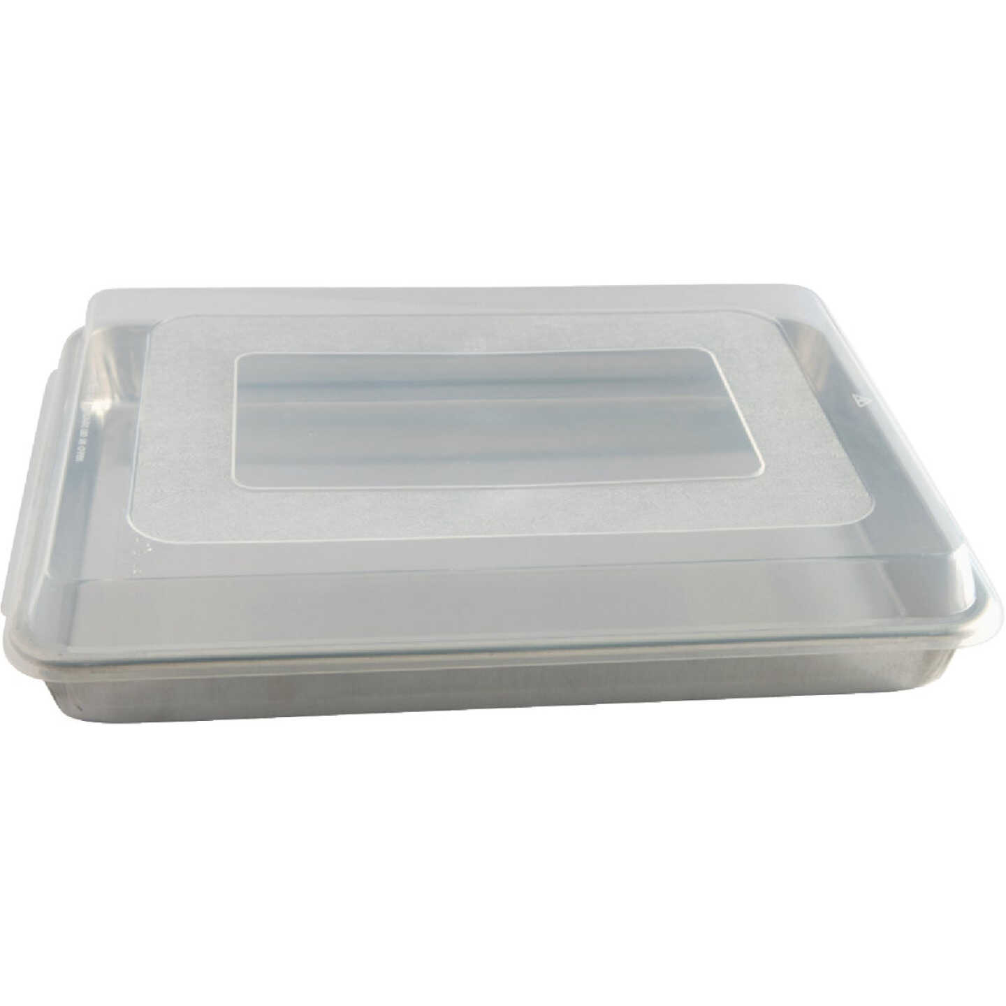 Nordic Ware Naturals High Sided Sheetcake Pan with Lid Image 4