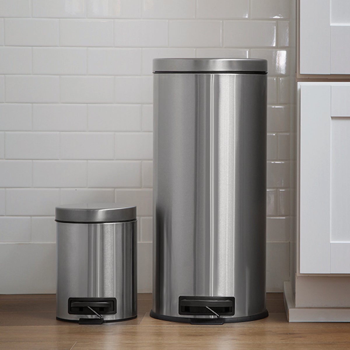 Ninestars 8 Gal. & 1.3 Gal. Stainless Steel Trash Cans (2-Count) Image 2