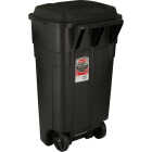 Rubbermaid Roughneck 34 Gal. Black Wheeled Trash Can with Lid Image 4