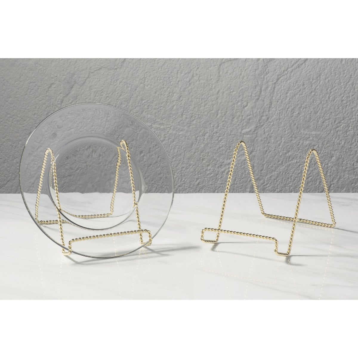 Tripar 6 In. Brass Twisted Wire Plate Stand Image 2