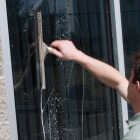 Unger Professional 32 Oz. Streak-Free Glass & Surface Cleaner Image 2