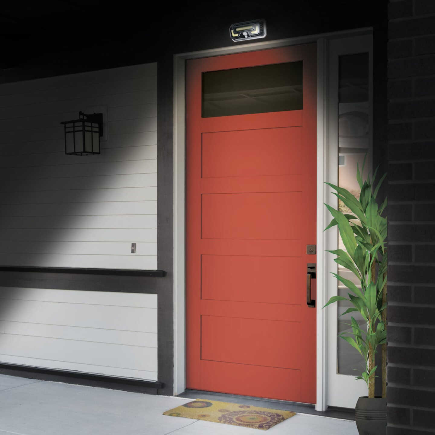 Bell+Howell Bionic Solar Spotlight Image 2