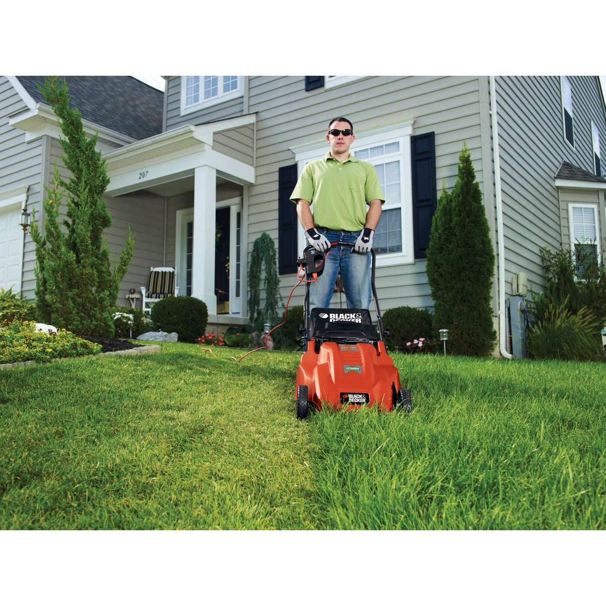 Black+Decker 20 In. 13A Push Electric Lawn Mower Image 6