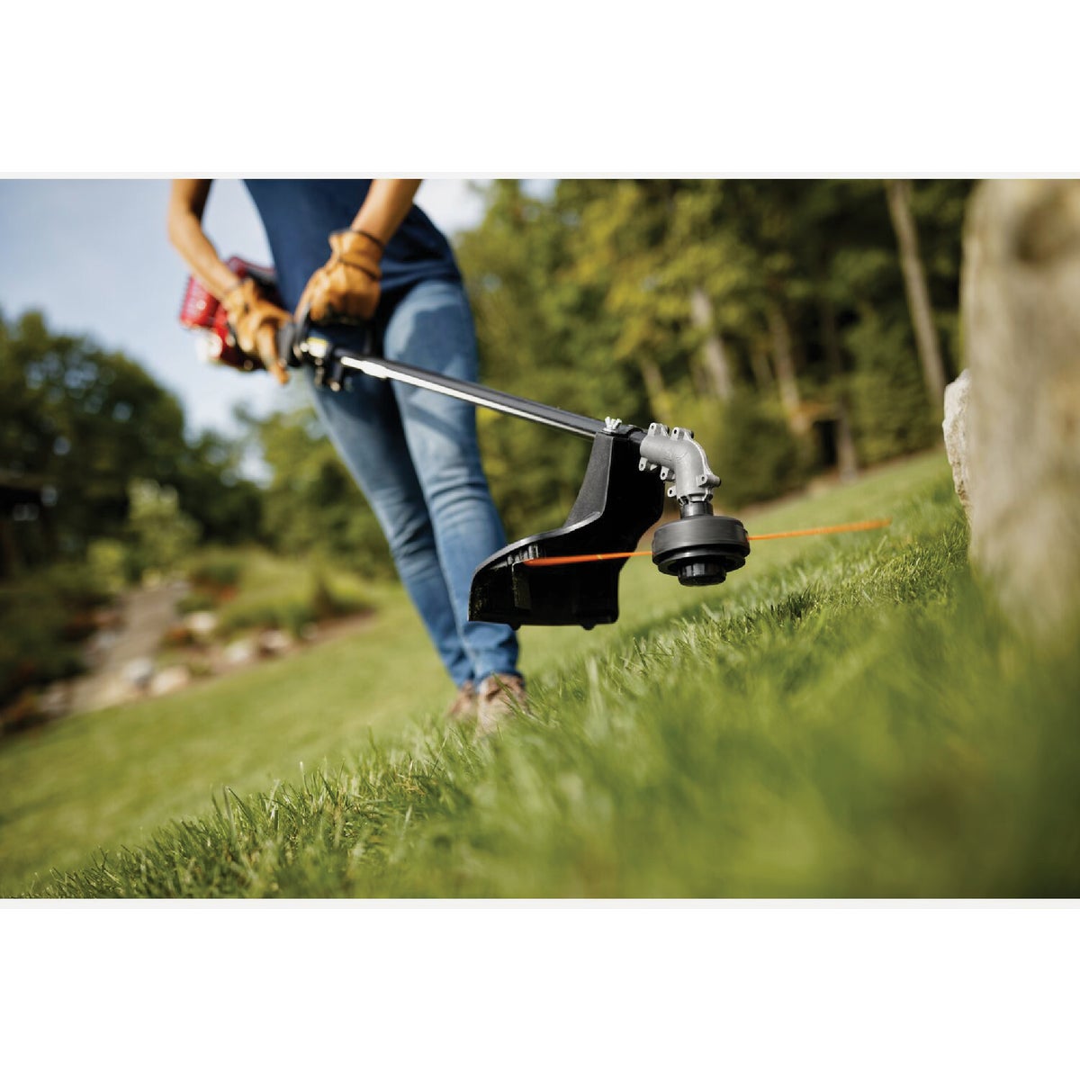 Troy-Bilt TB25SB 25cc 2-Cycle 16 In. Straight Shaft Gas Trimmer Image 2