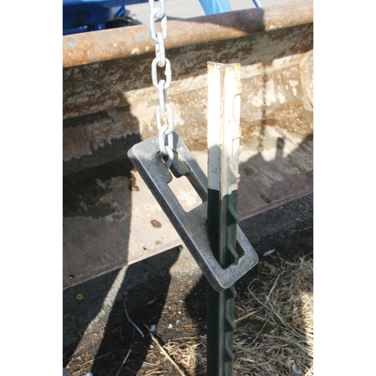 Speeco Steel T-Post Puller Image 2
