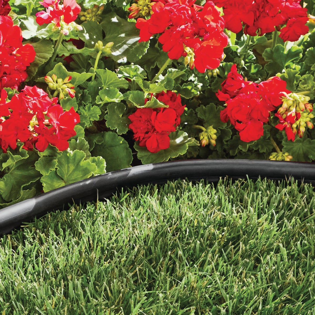 Master Mark Plus  4.5 In. H. x 20 Ft. L. Black Plastic Lawn Edging Image 3