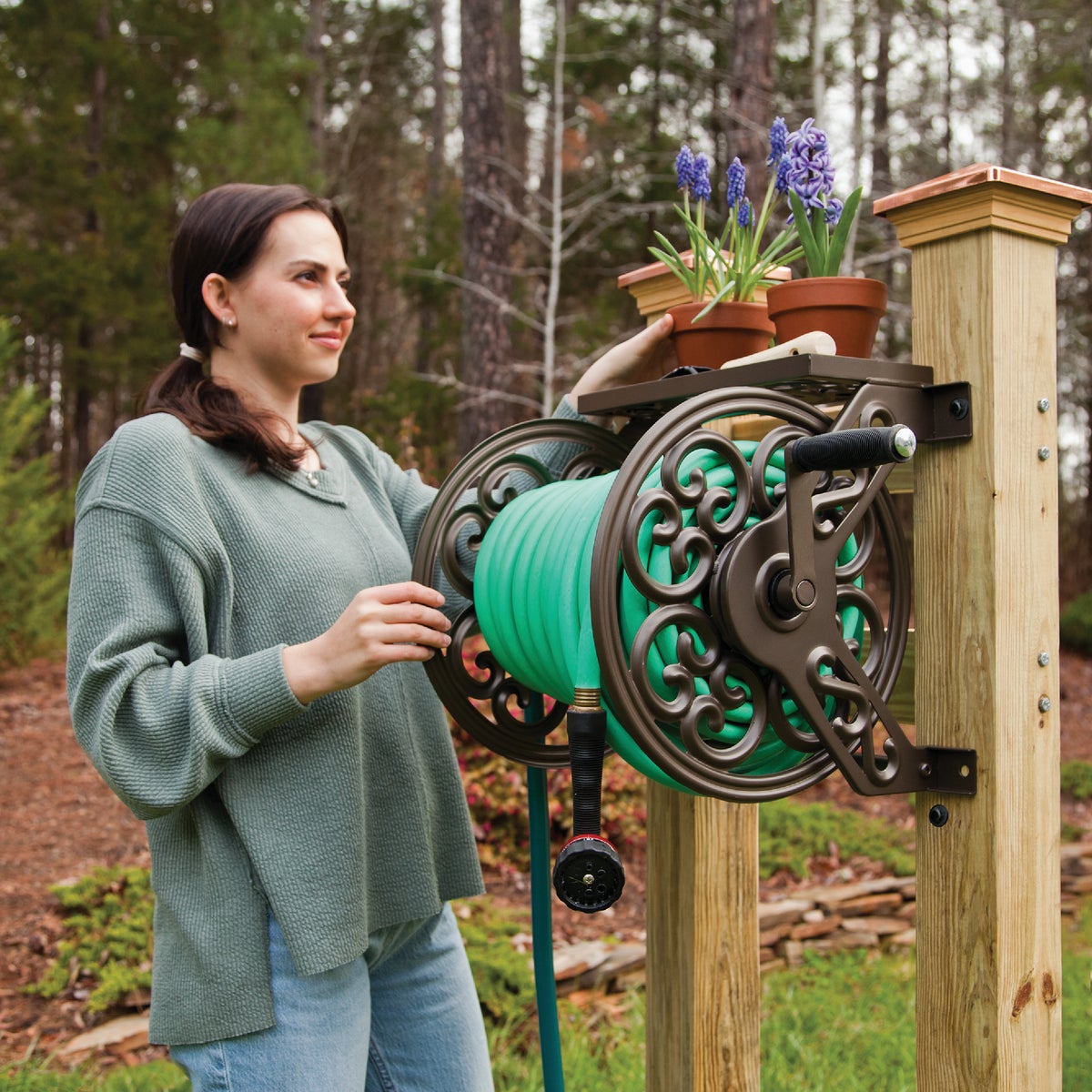 Liberty Garden 125 Ft. x 5/8 In. Bronze Steel Hose Reel Image 5