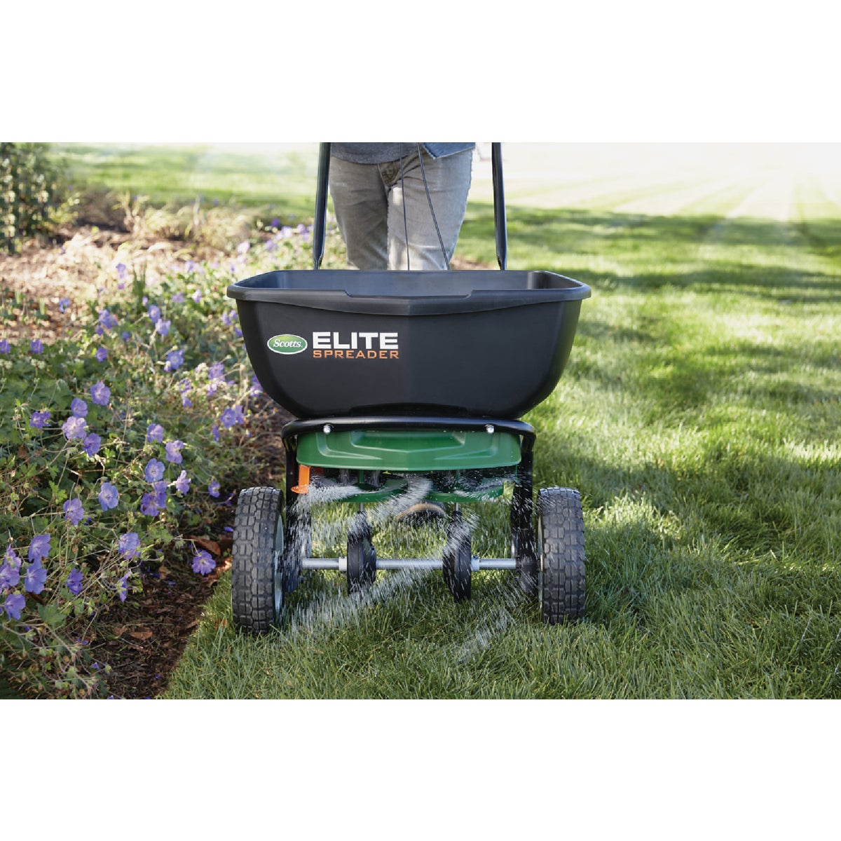 Scotts Elite 65 Lb. Broadcast Push Spreader Image 2