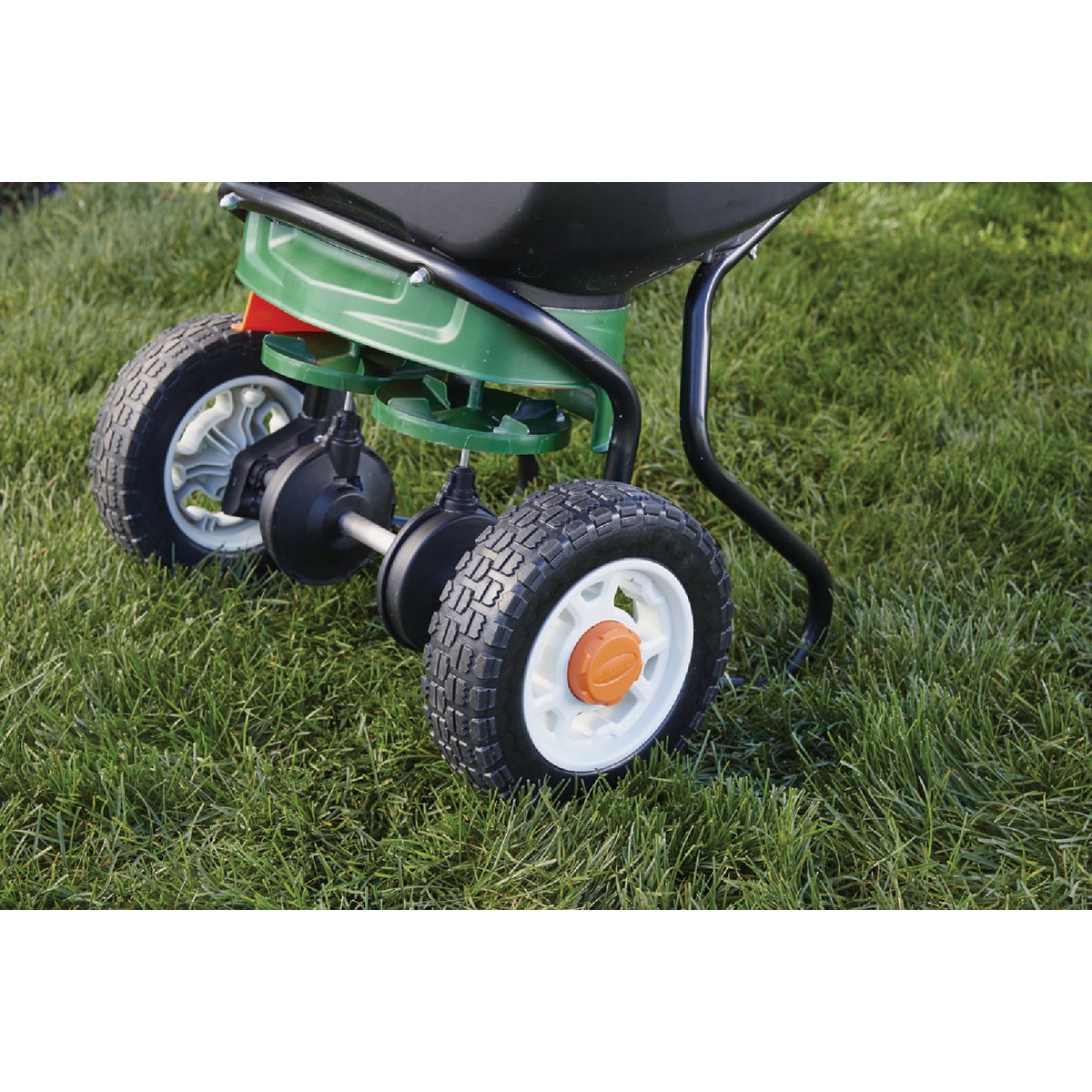 Scotts Elite 65 Lb. Broadcast Push Spreader Image 6