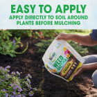 Roundup 5.4 Lb. Built-In Applicator Landscape Weed Preventer Image 5